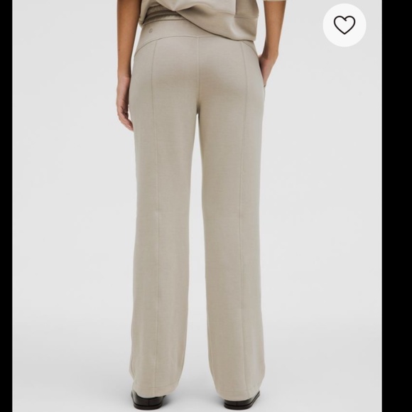 Lululemon Women’s Softstreme High-Rise Pant *Short - Riverstone - Size 4 - Picture 3 of 11